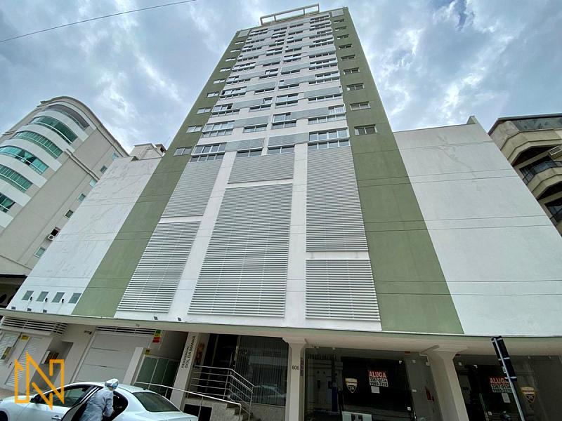 Apartamento com 2 Suítes em Balneário Camboriú
